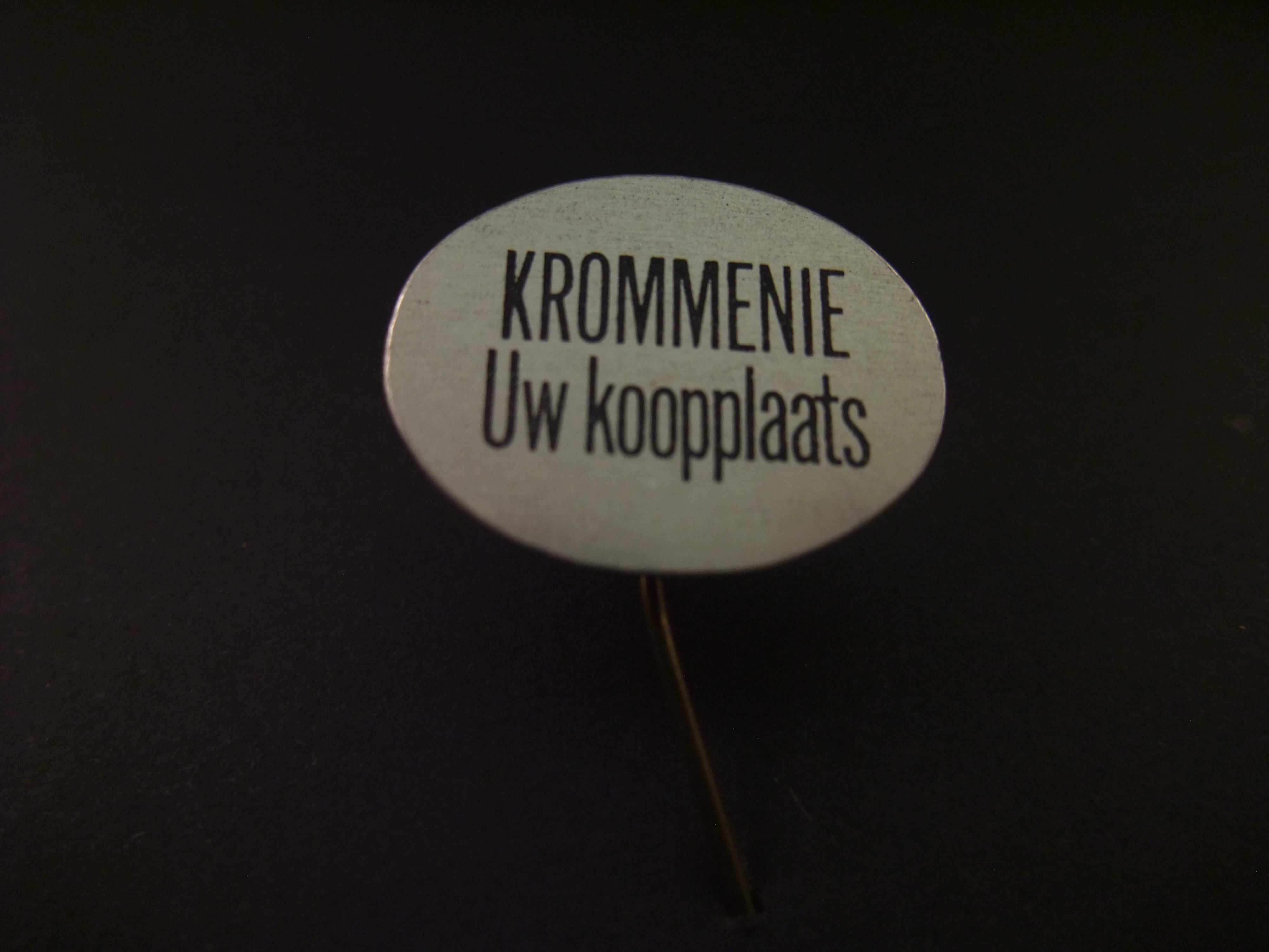 Krommenie( gemeente Zaanstad) Uw koopplaats( slogan Middenstand)zilverkleurig